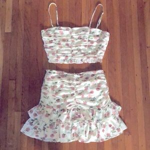 Cotton candy la , 2pc set ,  top and skirt floral rose print